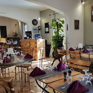 ** Gasthof De La Table Ronde Frankreich